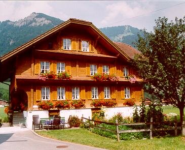 Ferienwohnung helle Dachwohnung auf Bauernhof, Lungern, Obwalden, Zentralschweiz, Schweiz, Bild 1