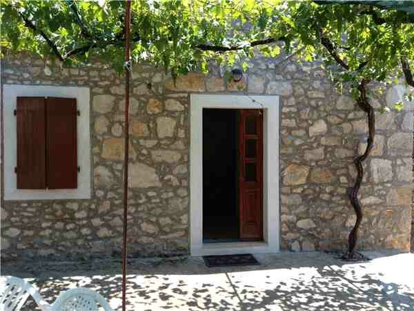 Maison de vacances Appartement Briskula , Vrbanj, Île de Hvar, Dalmatie, Croatie, image 1