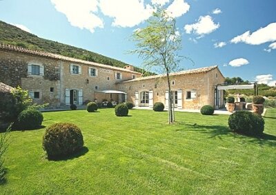 location vacances Chteau 'La Scnerie' (Hotel-Service), Provence: Avignon