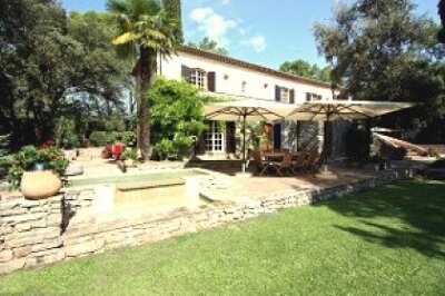 location vacances Villa Confort 'Vanessa', Saint Lon sur Vzre