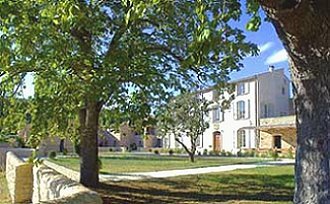 location vacances Komfort-Mas 'Les Cdres'(Hotel-Service), Provence: Haute Provence