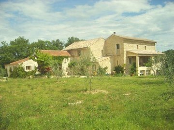 vacation rental Komfort-Mas 'La Magnanerie', Nimes Cevennes