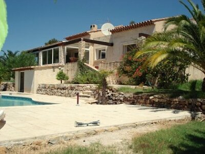 location vacances Komfort-Villa 'Terres Rouges', Provence: Aix en Provence