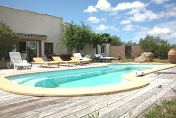 location vacances Villa Confort 'Les Roches', Figari