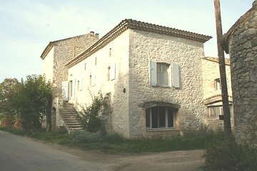 location vacances Mas Confort 'Garriguette', Lussan