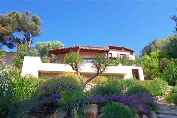 location vacances COT094 fr 8 Personen mit Meerblick in der Privatdomaine bei Carqueiranne, Cte d'Azur: Cavalaire Hyres