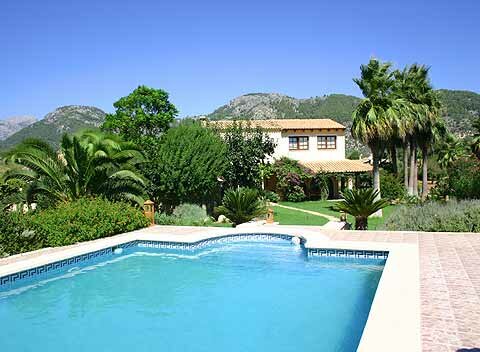 location vacances PM 330 Eine Finca mit gepflegten Gartenanlagen und groem Pool, Majorque