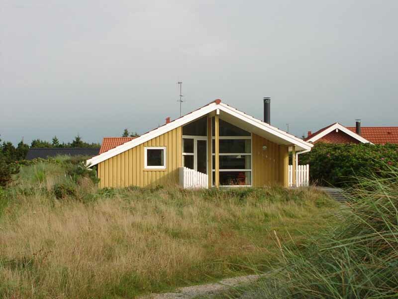 E322, Henne Strand