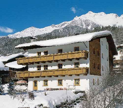 Ferienwohnung Oesterreich,Tirol ,Arlberg,Pettneu am Arlberg,Brunnenhof Appartements,Ferien,Urlaub,Mieten,mieten,suchen,Fewo,Feha,Fewos,vermieten,Vermietung,Unterkunft,Urlaubsunterkunft,Ferienunterkunft,Unterkuenfte,Unterknfte,Unterkünfte,Apartment,Appartement,Herberge,Flat,Suite,Wohnung,Residenz,Htte,Huette,Hütte,Studio,Bungalow,Strandhaus,Chalet,Chalets,Ferienvilla,Villa